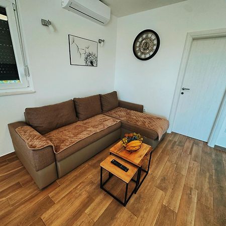 Milano Rogoznica (Sibenik-Knin) Exterior foto